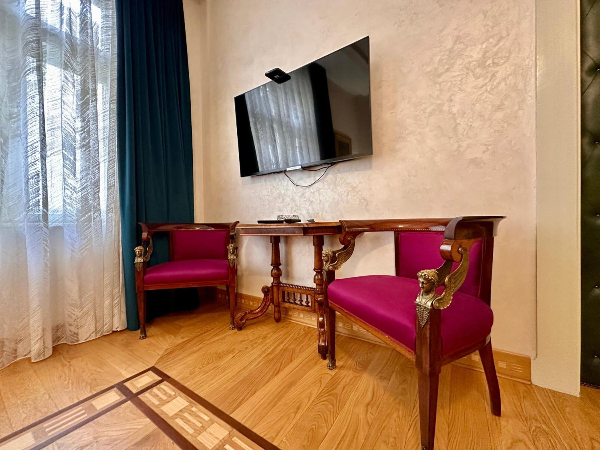 Djuras Residence In The Center Of Белград Екстериор снимка
