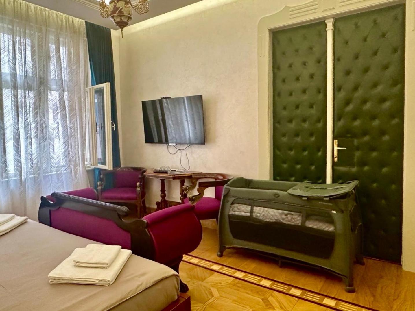 Djuras Residence In The Center Of Белград Екстериор снимка